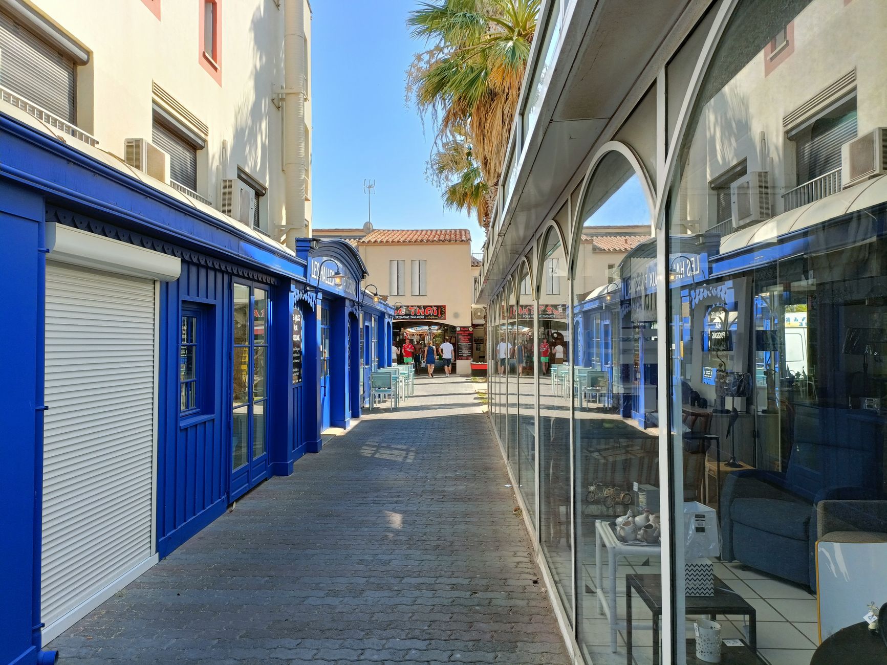 Agence immobilière commerciale équipe à Pantin
